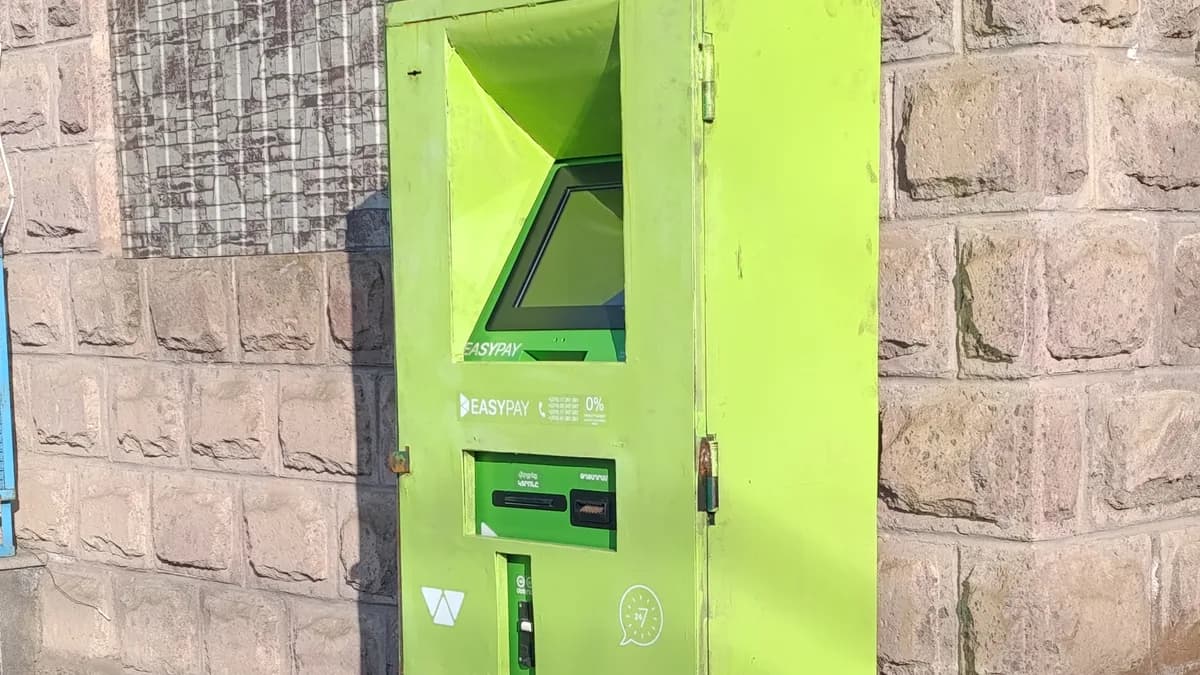 Payment terminal used to renew a subscription